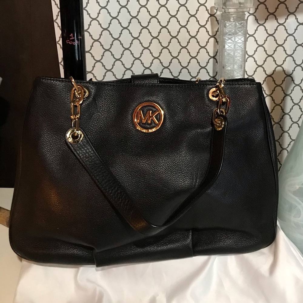 Michael Kors purse